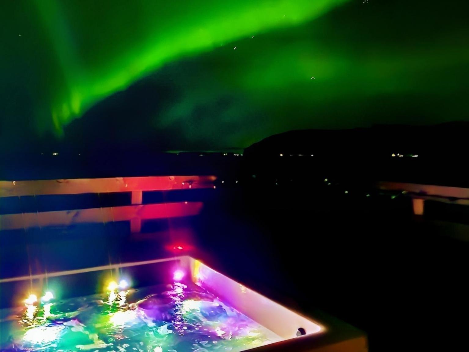 Green Farm Stay With Private Hot Tub Hvolsvöllur Zewnętrze zdjęcie